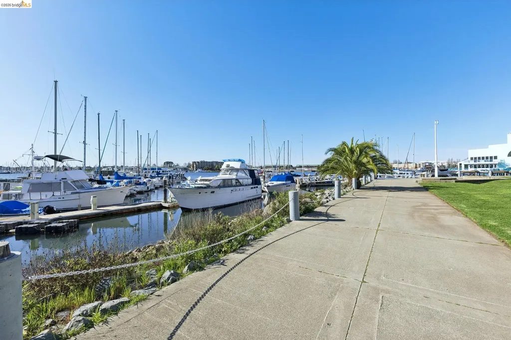 5 Embarcadero Oakland CA 94607