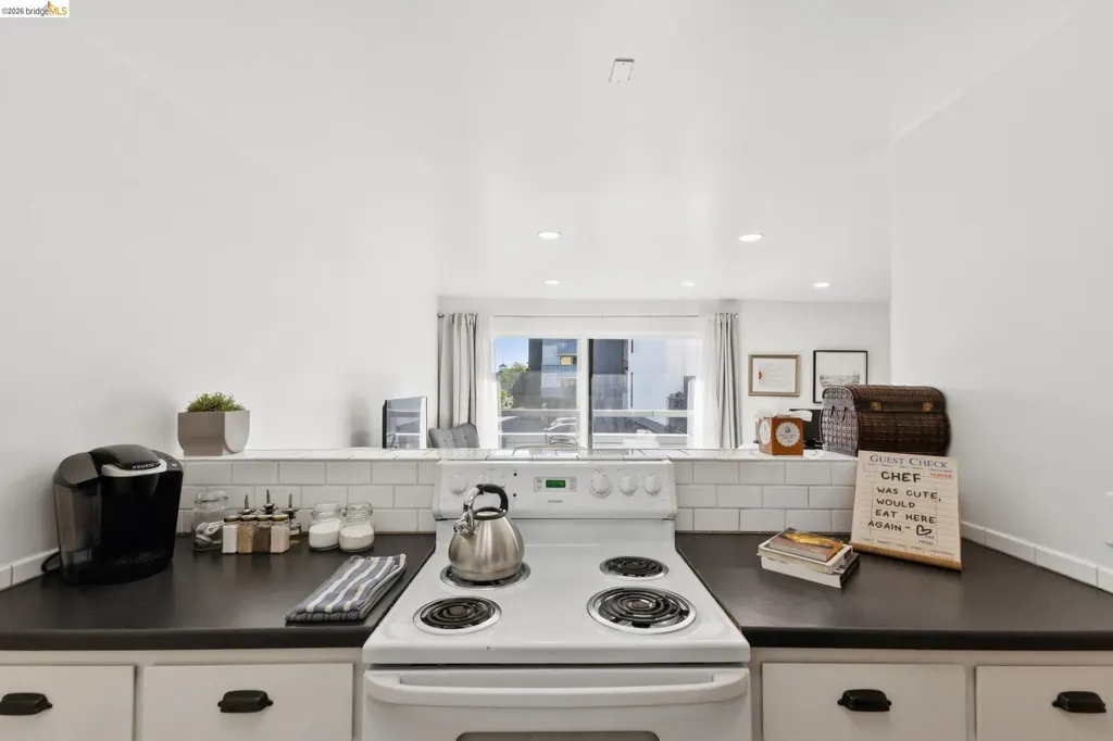 5 Embarcadero Oakland CA 94607