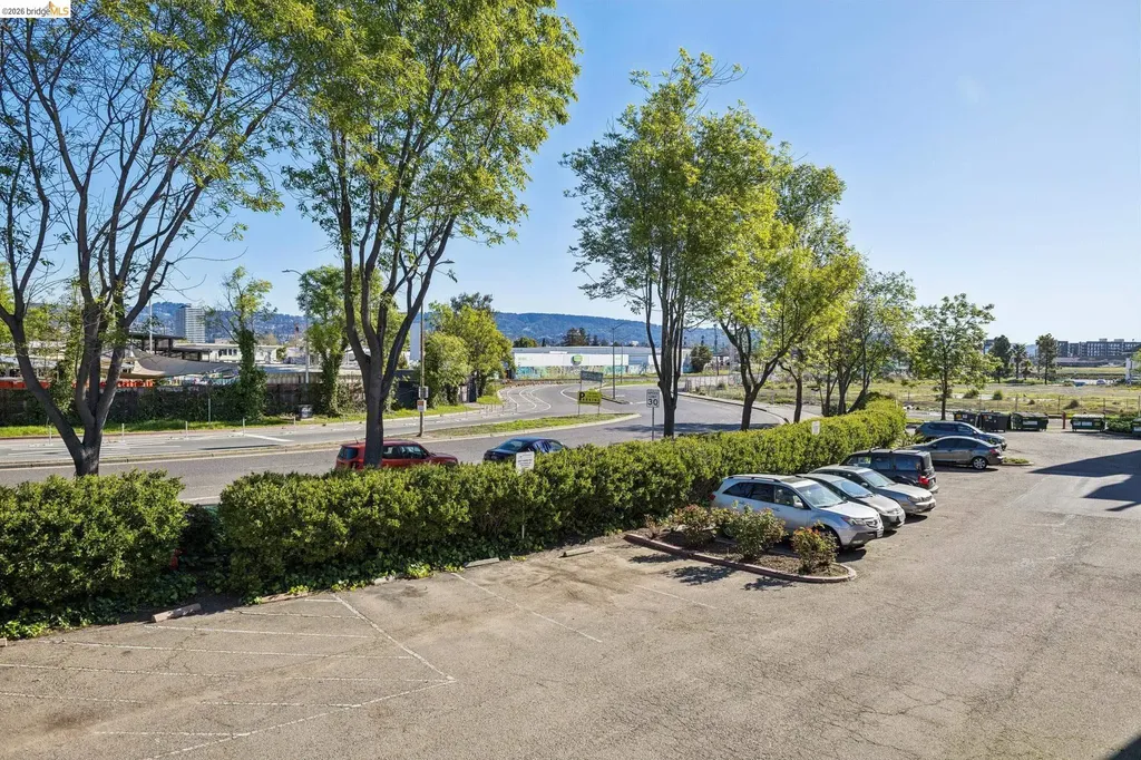 5 Embarcadero Oakland CA 94607