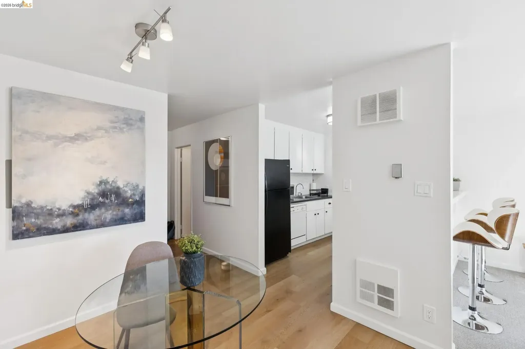5 Embarcadero Oakland CA 94607