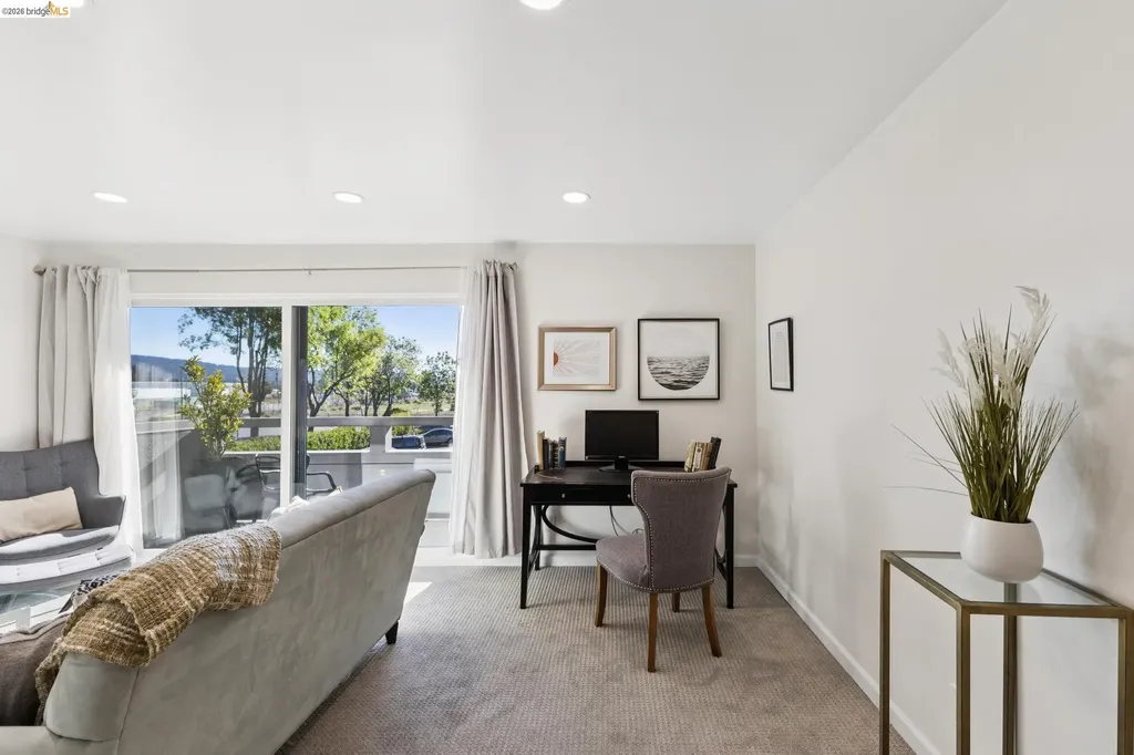 5 Embarcadero Oakland CA 94607