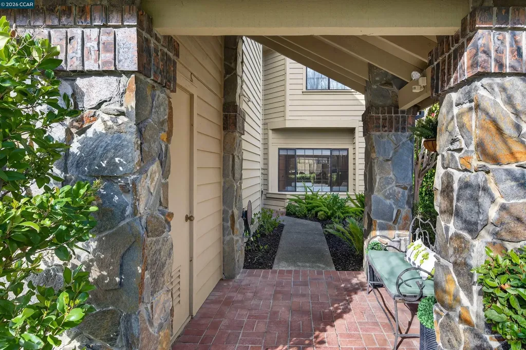 490 Eagle Valley Way Danville CA 94506