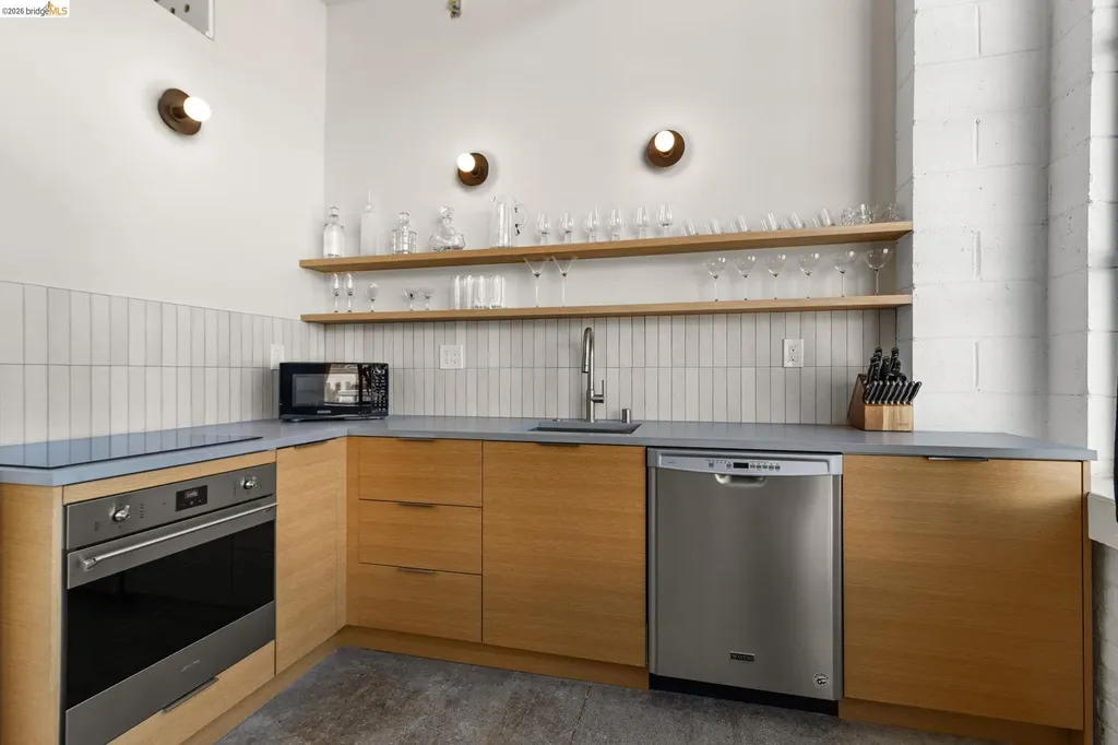 4053 Harlan Street Emeryville CA 94608