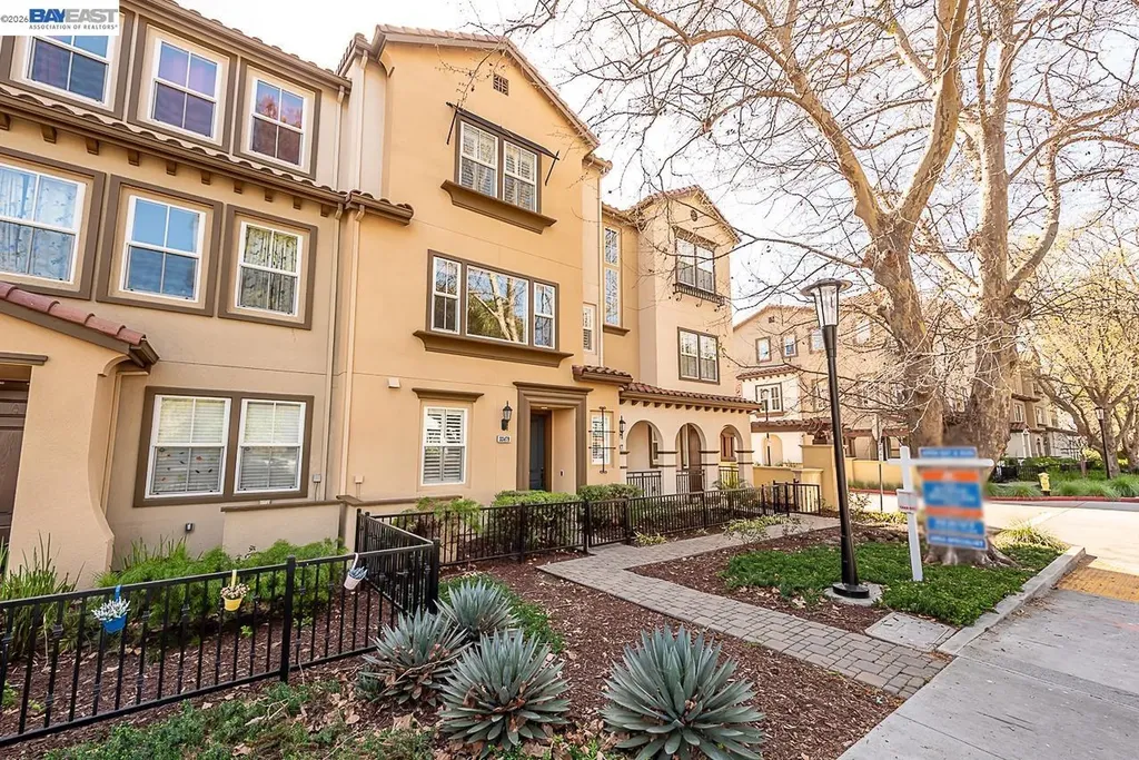 33479 Alvarado Niles Road Union City CA 94587