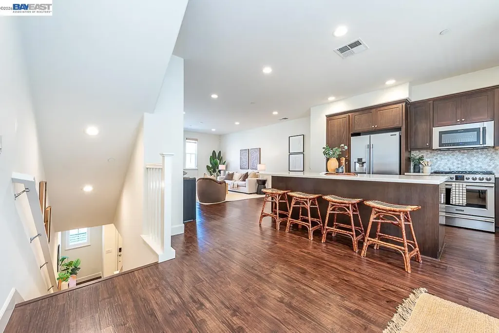 33479 Alvarado Niles Road Union City CA 94587