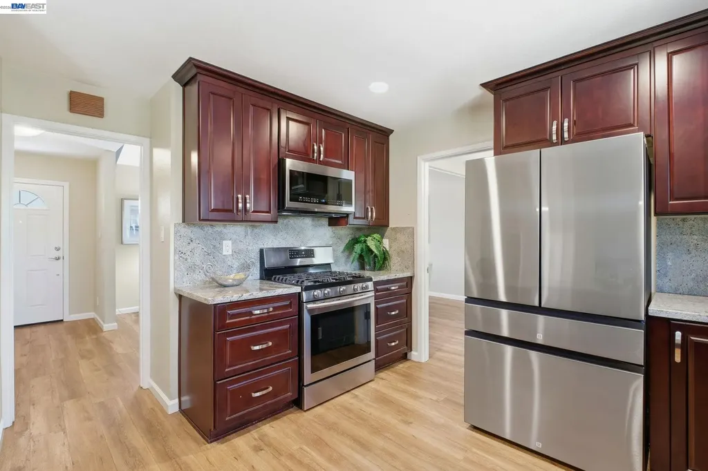 595 Seville Place Fremont CA 94539