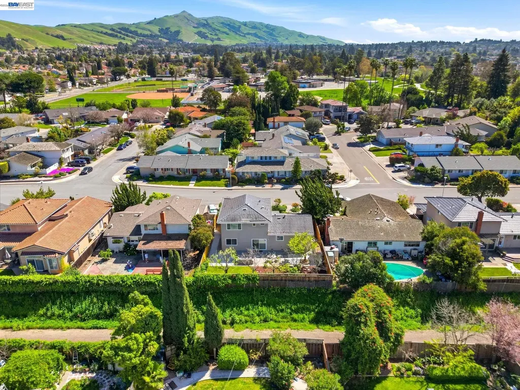 595 Seville Place Fremont CA 94539