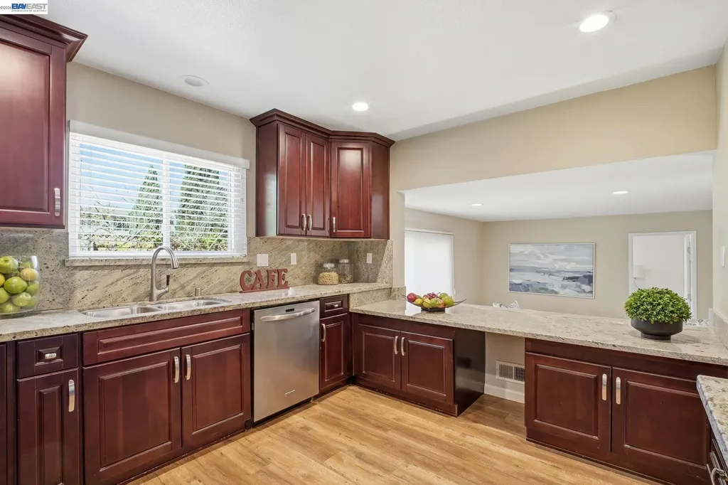 595 Seville Place Fremont CA 94539