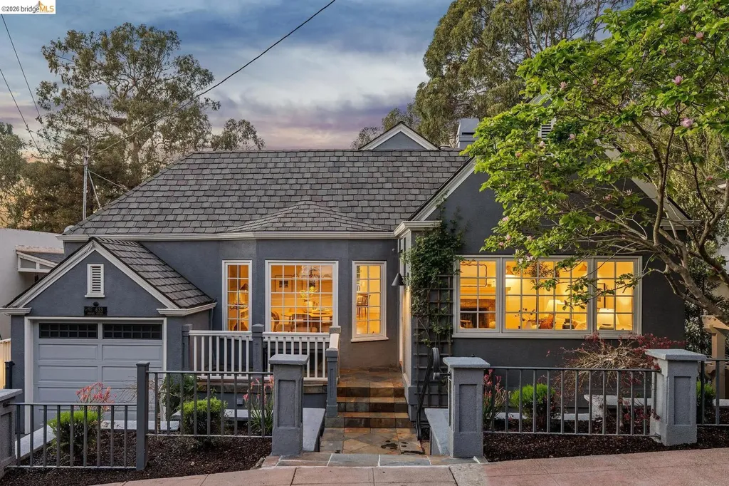 Piedmont CA, 633 Moraga Avenue