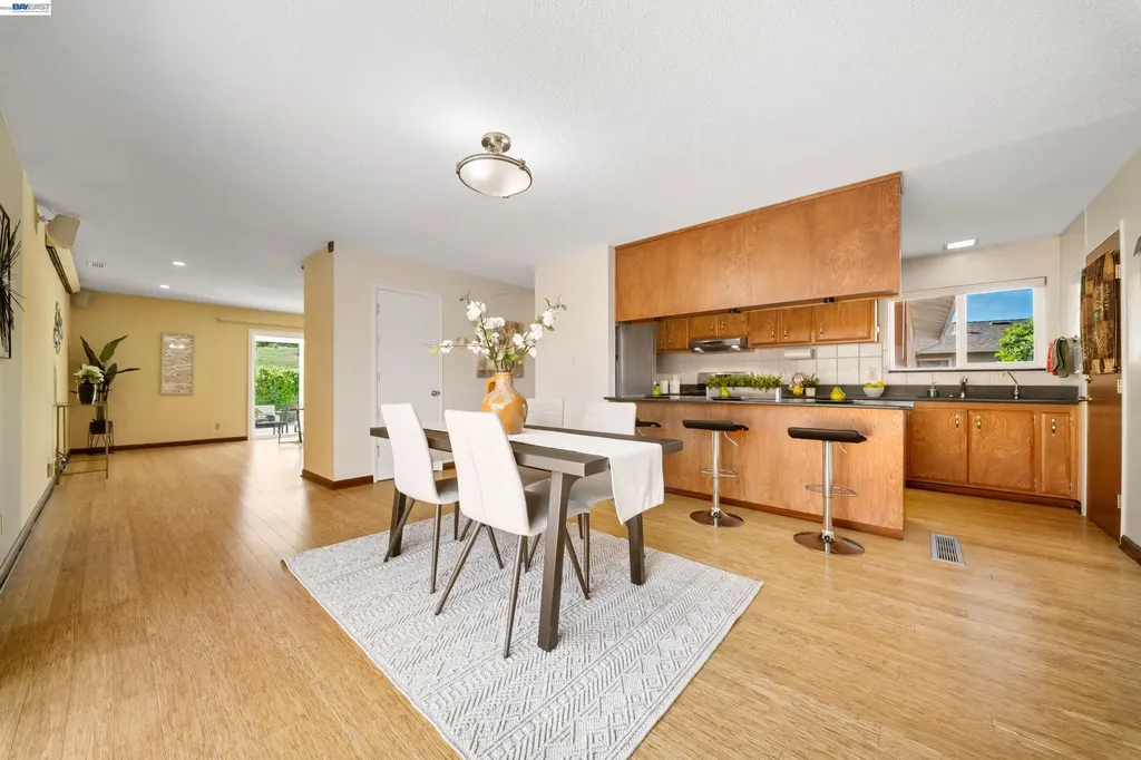 259 Donegal Way Martinez CA 94553