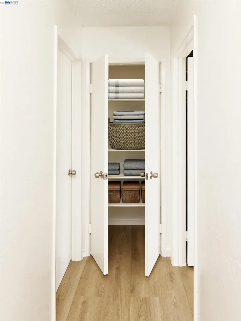 150 Pearl Street Oakland CA 94611