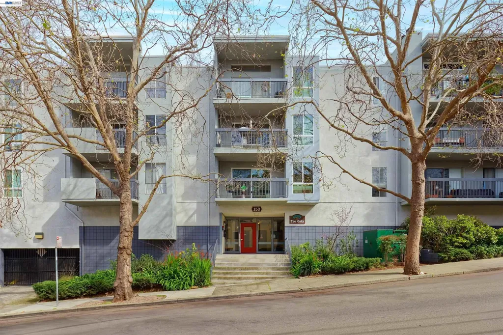 150 Pearl Street Oakland CA 94611