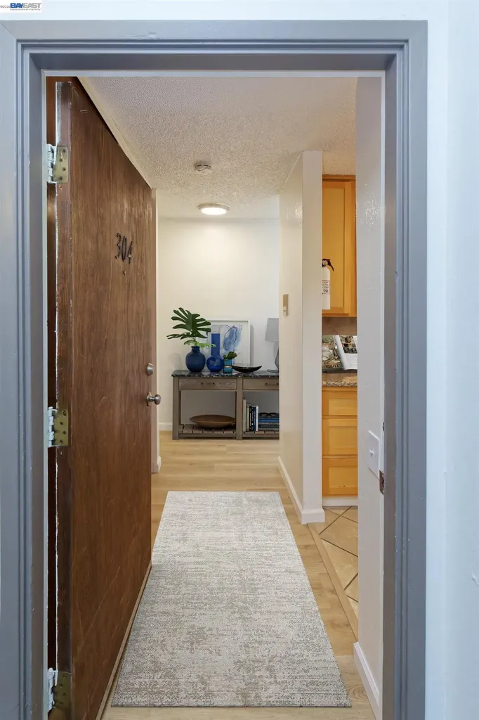 150 Pearl Street Oakland CA 94611