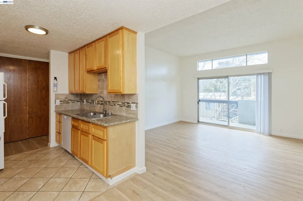 150 Pearl Street Oakland CA 94611