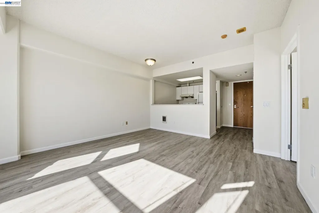 989 Webster Street Oakland CA 94601