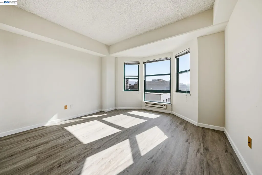 989 Webster Street Oakland CA 94601