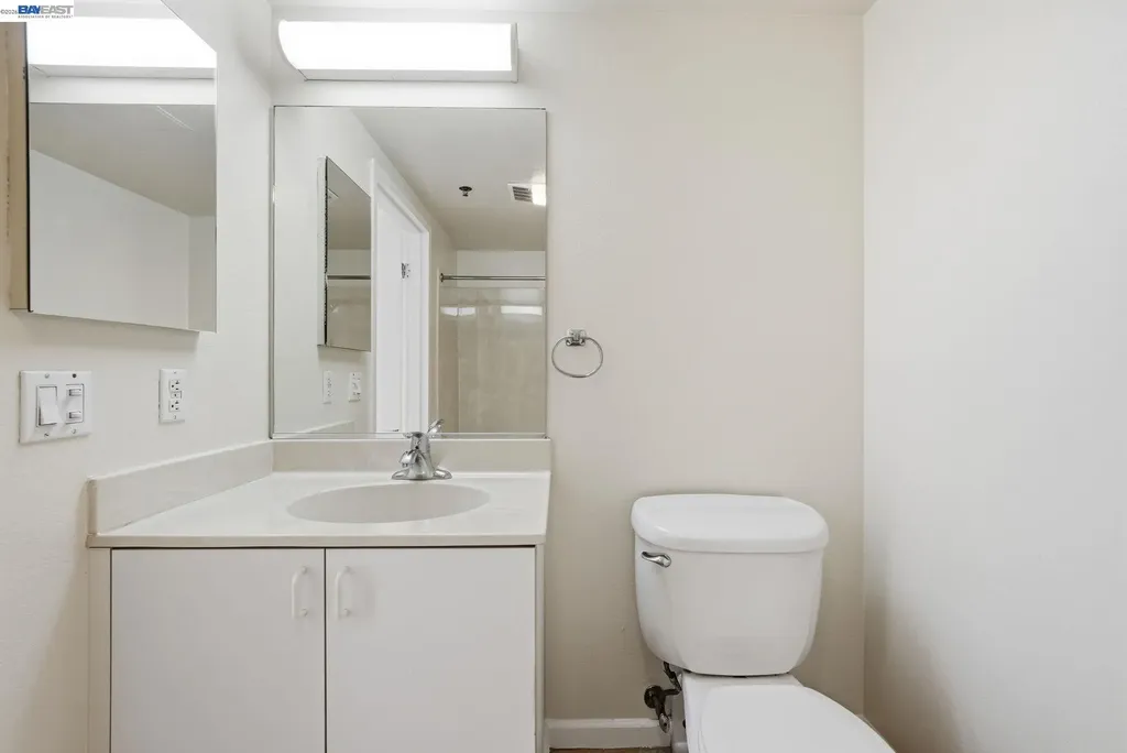 989 Webster Street Oakland CA 94601