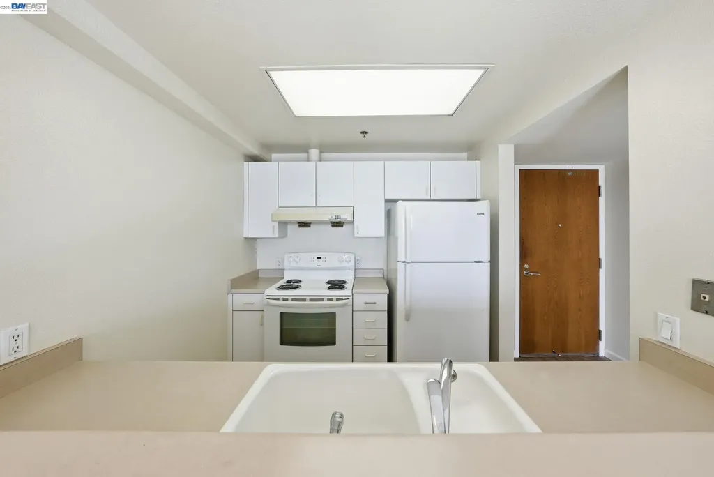 989 Webster Street Oakland CA 94601