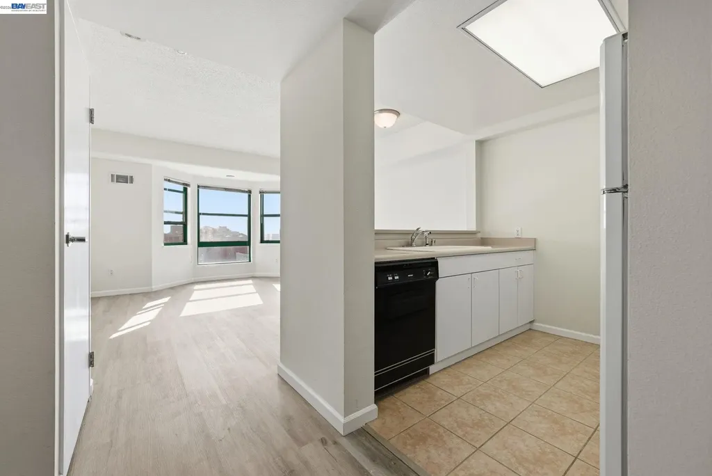 989 Webster Street Oakland CA 94601