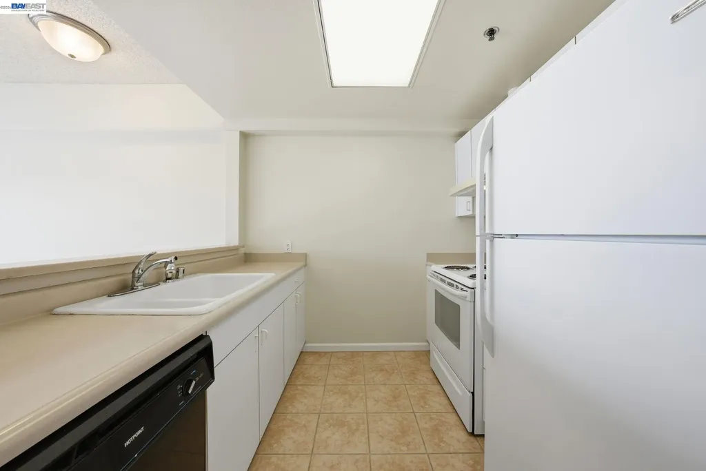 989 Webster Street Oakland CA 94601