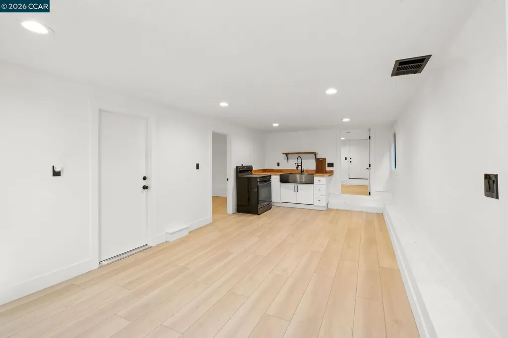 1920 Linden Street Oakland CA 94607