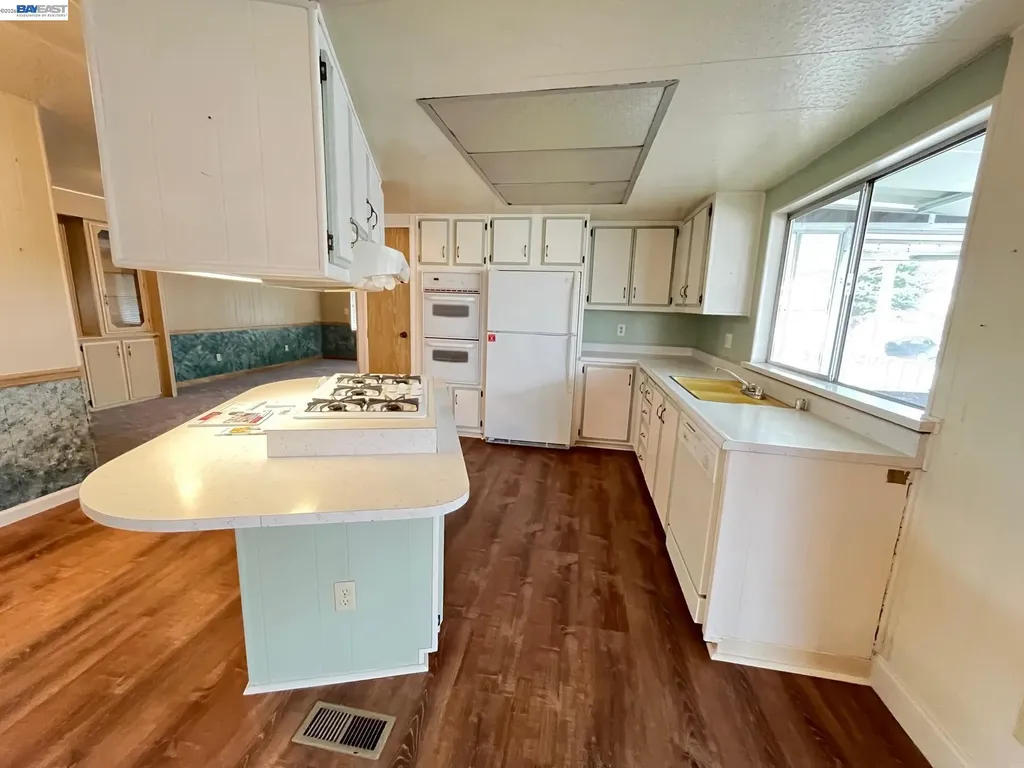 4141 Deep Creek Road Fremont CA 94555