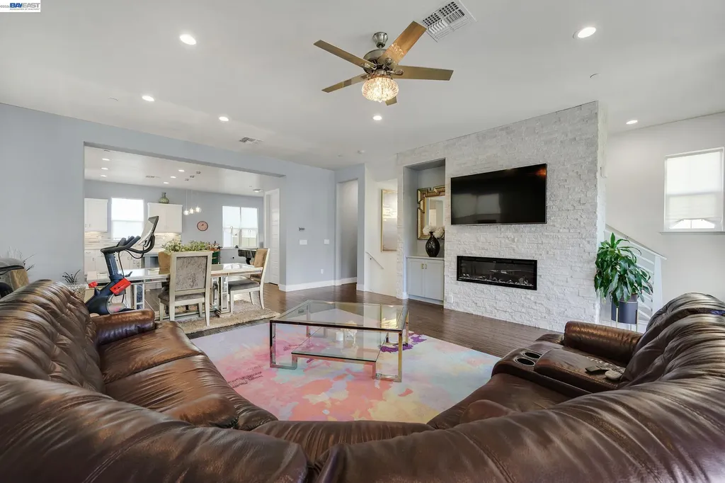 7228 Carneros Lane Dublin CA 94568