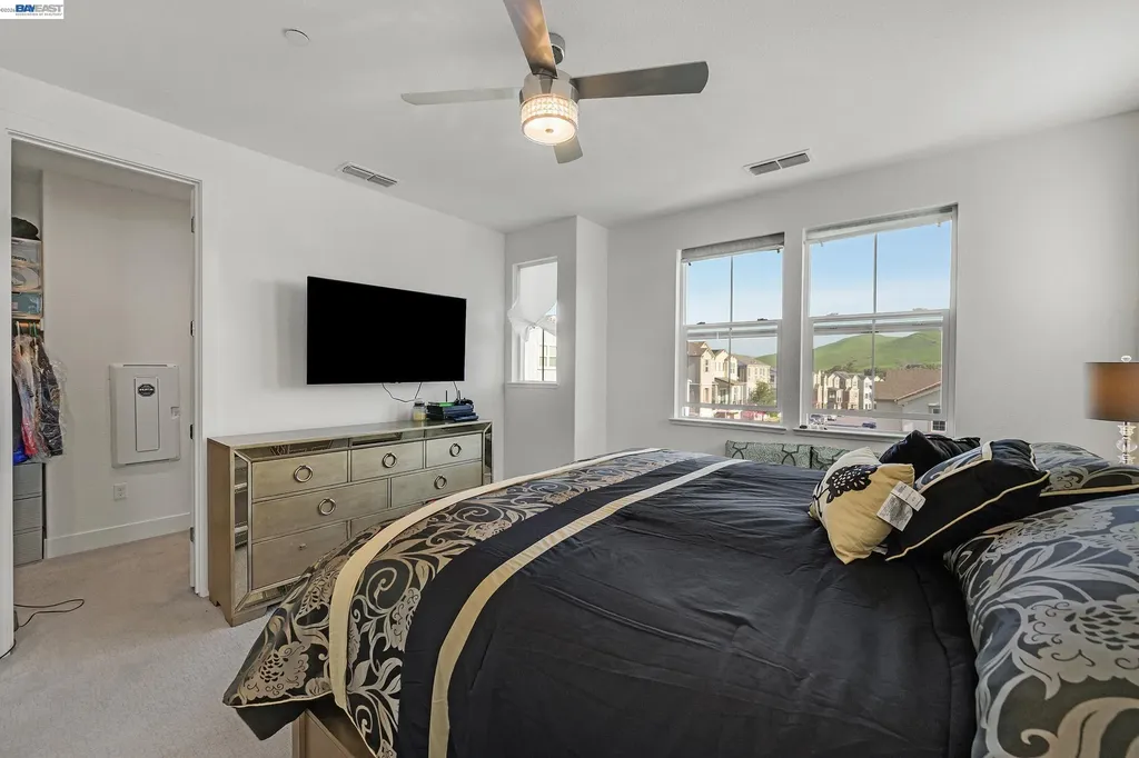 7228 Carneros Lane Dublin CA 94568