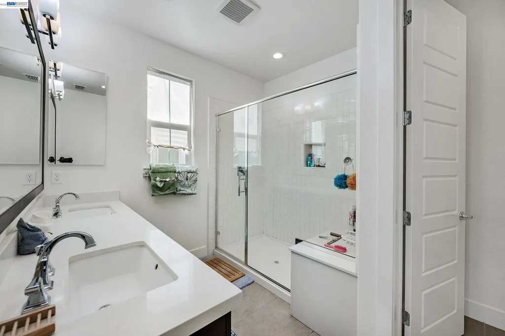 7228 Carneros Lane Dublin CA 94568