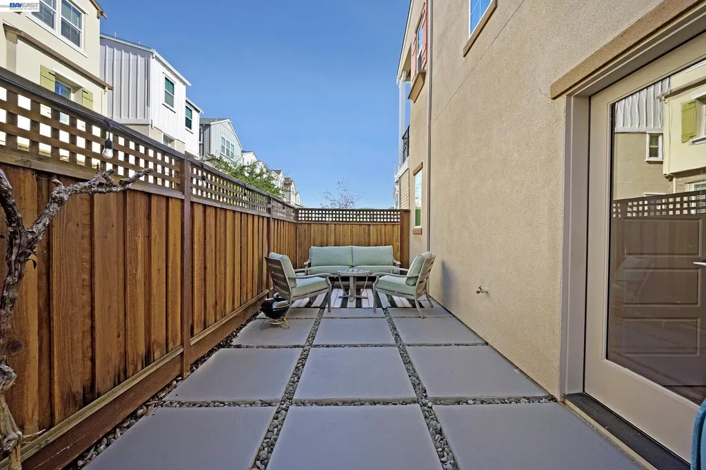 7228 Carneros Lane Dublin CA 94568