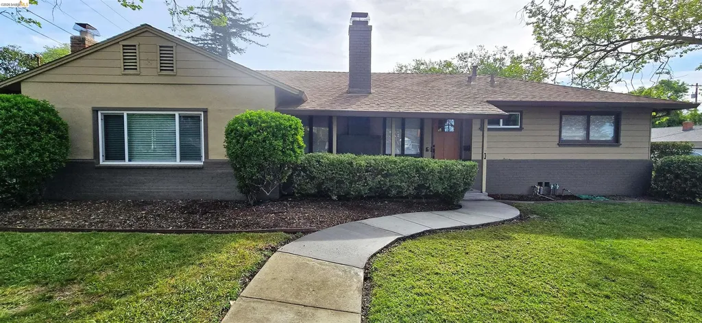 1142 Oakwood Avenue Vallejo CA 94591