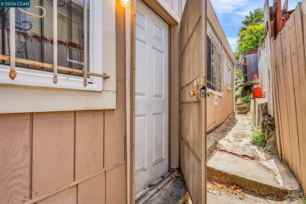 2150 35th Avenue Oakland CA 94601