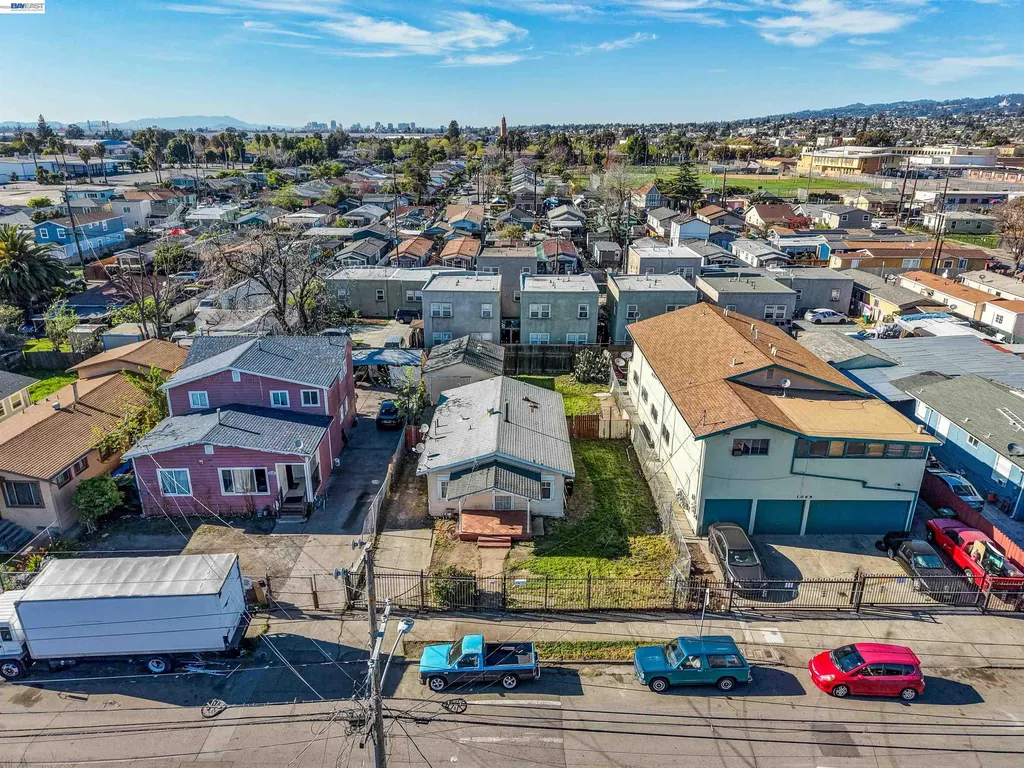 1061 71st Avenue Oakland CA 94621