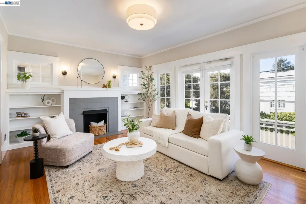 3746 Park Boulevard Way Oakland CA 94610