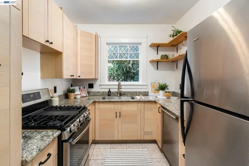3746 Park Boulevard Way Oakland CA 94610