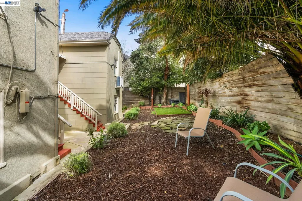 3746 Park Boulevard Way Oakland CA 94610
