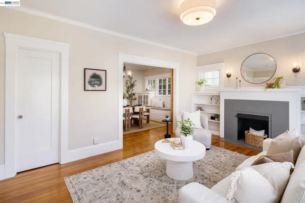 3746 Park Boulevard Way Oakland CA 94610