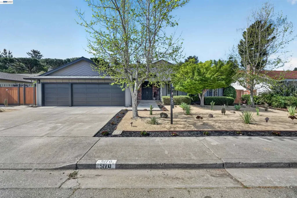 5170 Saddle Brook Drive Oakland CA 94619