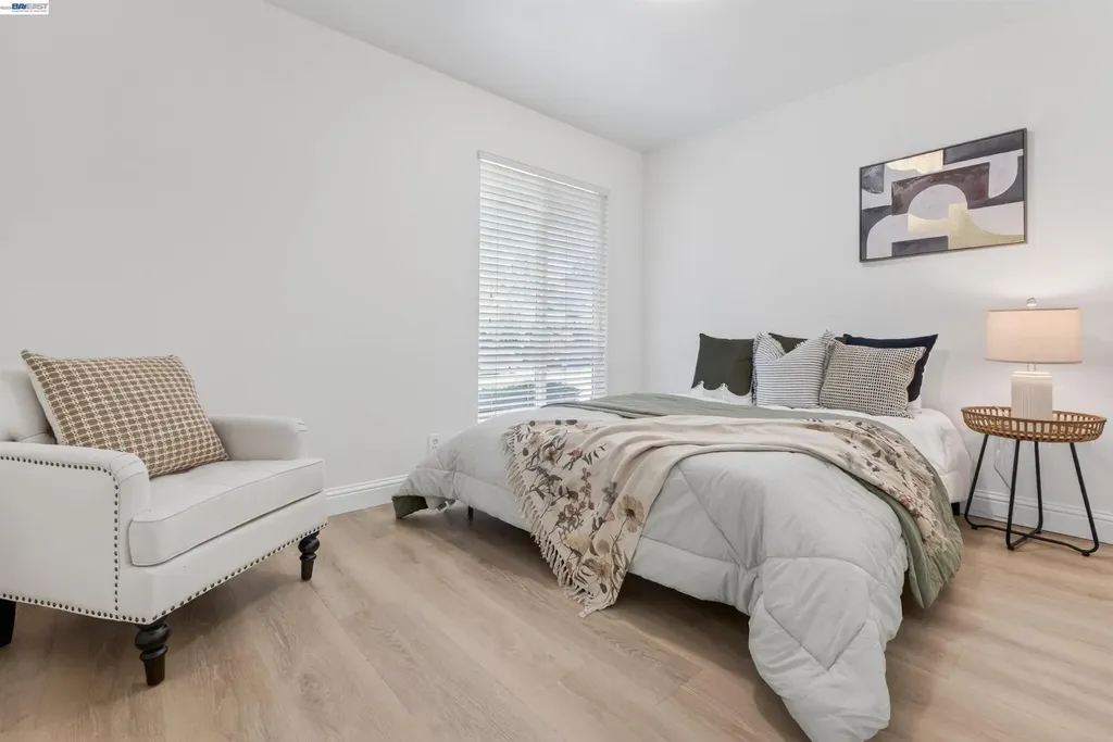 5170 Saddle Brook Drive Oakland CA 94619