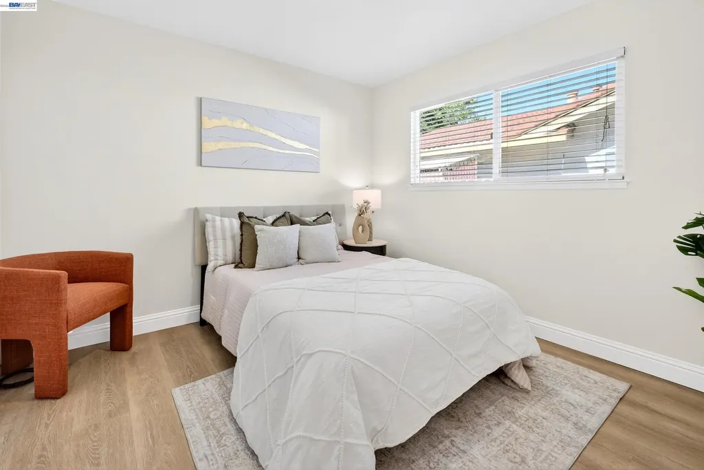 5170 Saddle Brook Drive Oakland CA 94619