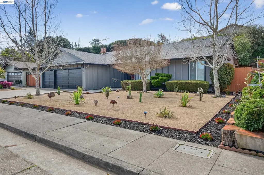 5170 Saddle Brook Drive Oakland CA 94619