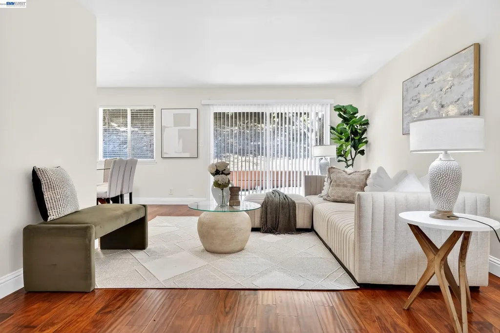 5170 Saddle Brook Drive Oakland CA 94619