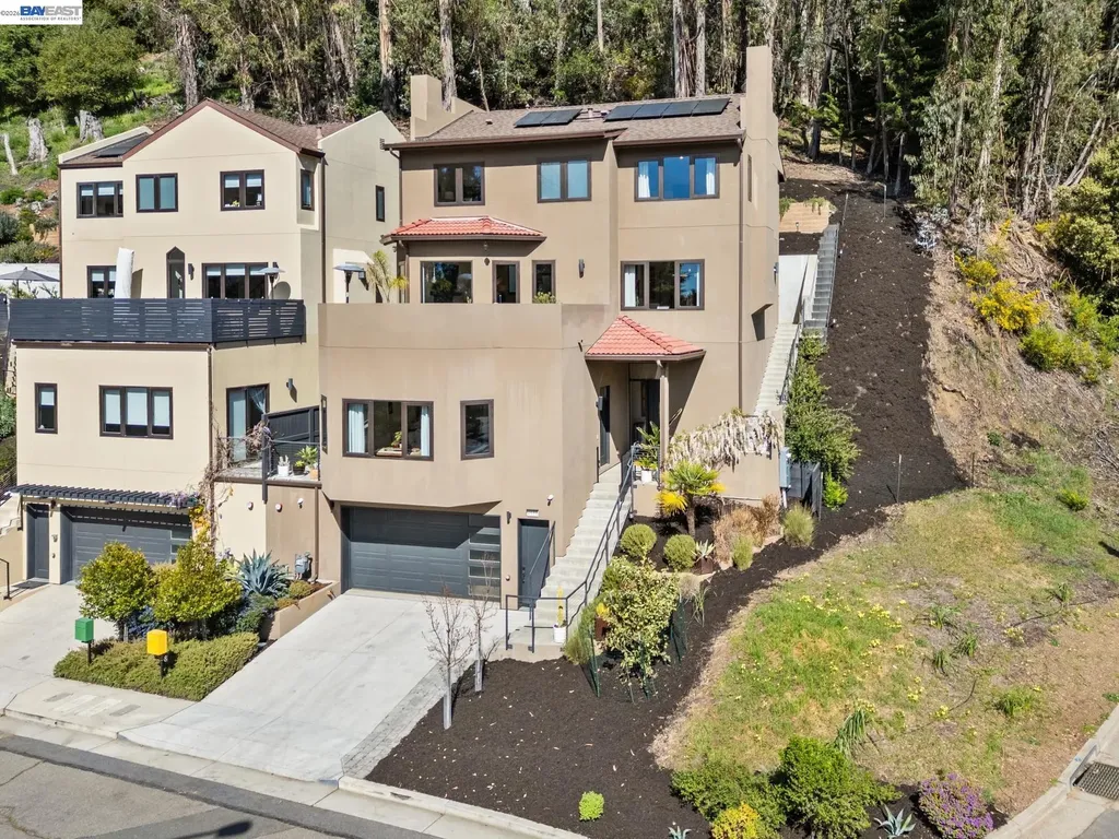 2588 Scout Road Oakland CA 94611