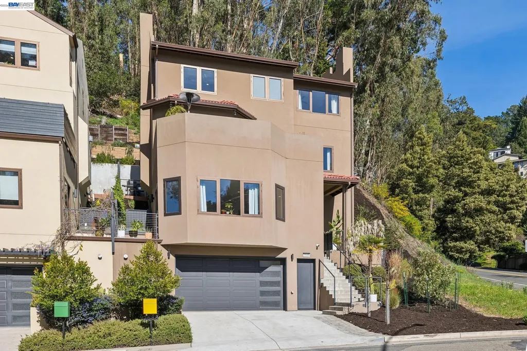2588 Scout Road Oakland CA 94611