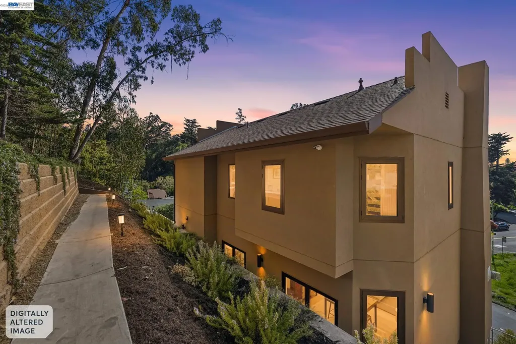 2588 Scout Road Oakland CA 94611