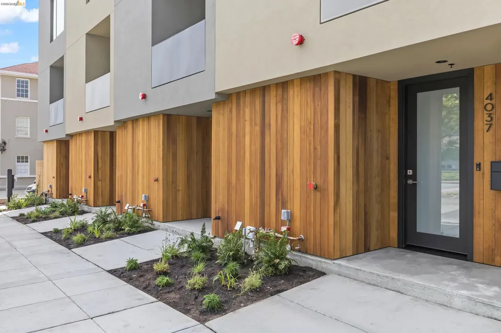 4037 Park Boulevard Oakland CA 94602