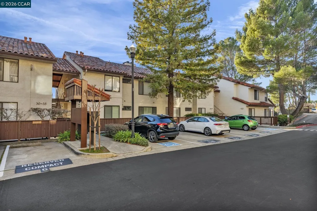 22135 Sevilla Road Hayward CA 94541