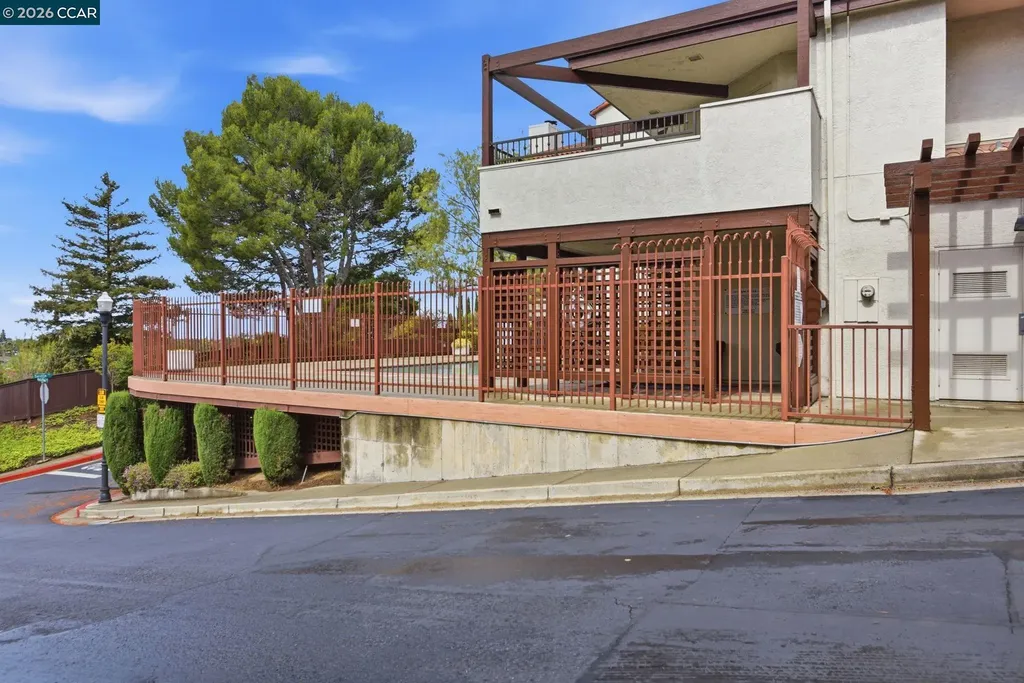 22135 Sevilla Road Hayward CA 94541