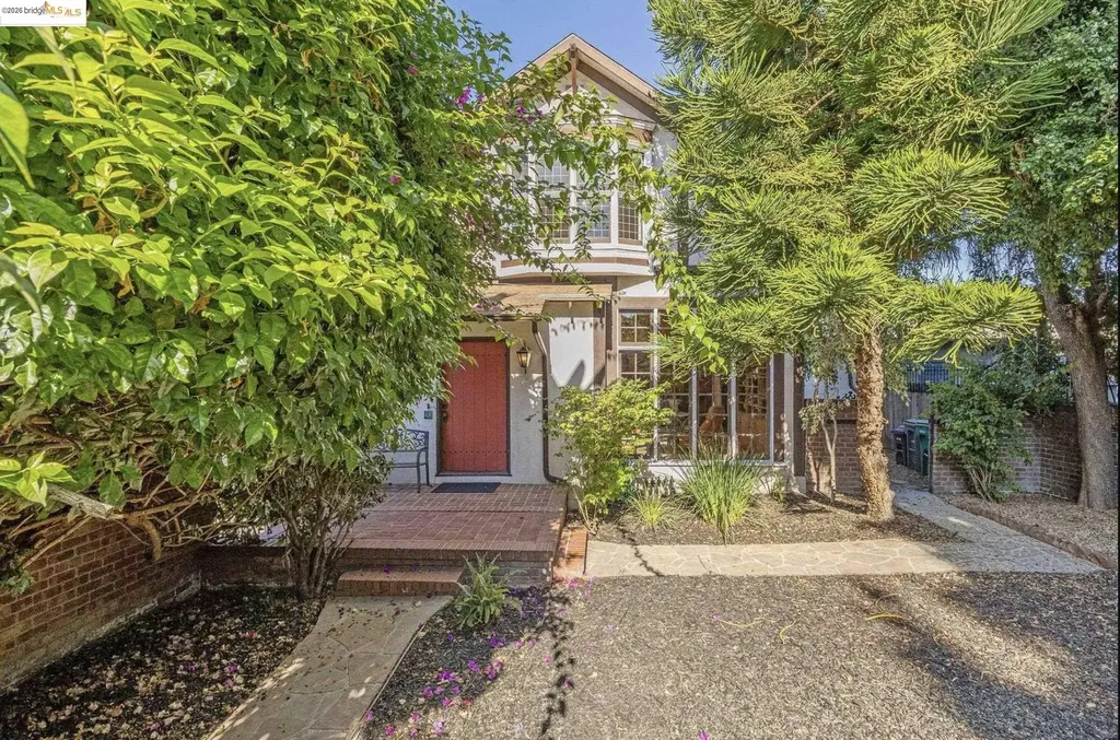2749 17th Street Oakland CA 94601