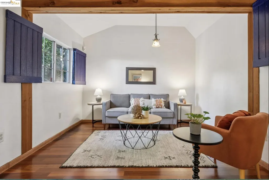 2749 17th Street Oakland CA 94601